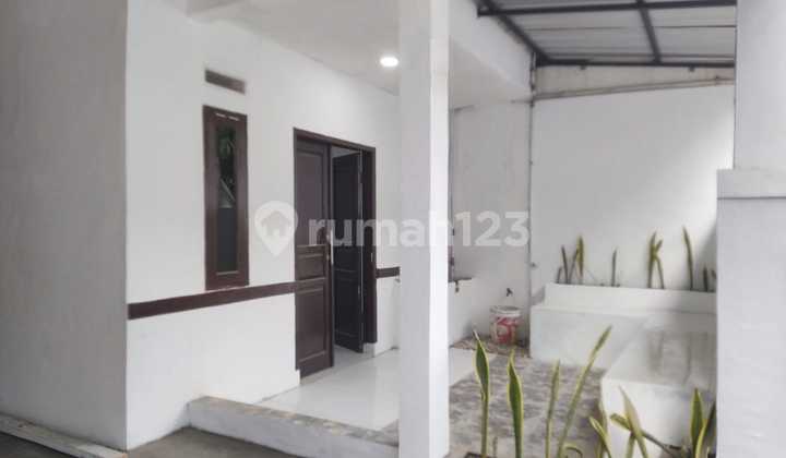 Rumah Terawat Kopo Permai 2