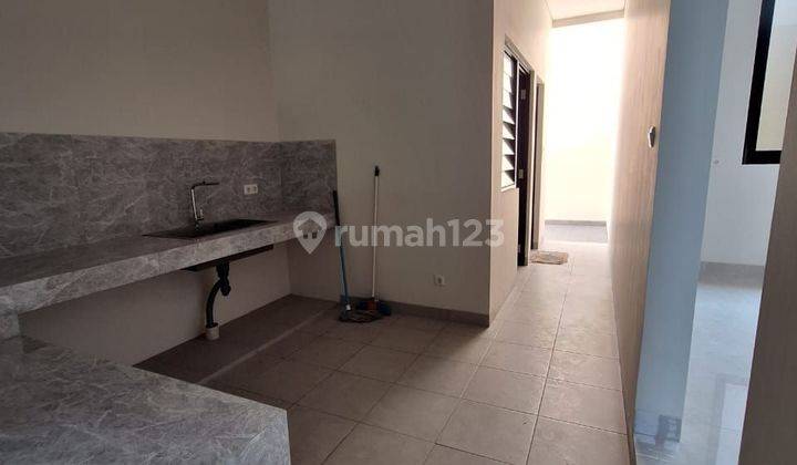 Rumah Bangunan Baru Minimalis Singgasana Pradana Bandung 2