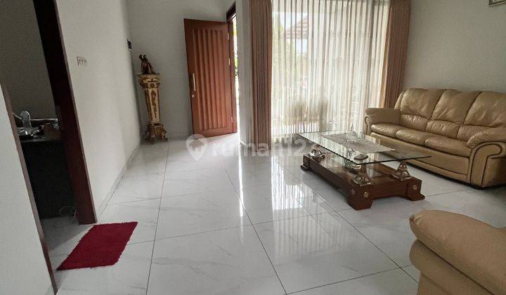 Dijual Rumah Bagus SHM di Singgasana 2