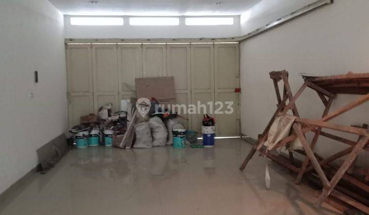 Ruko 3 Lantai Strategis Murah Sayap Riau, Bandung Siap Pakai 2