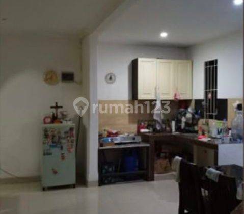 Dijual Rumah Kayu Putih  2