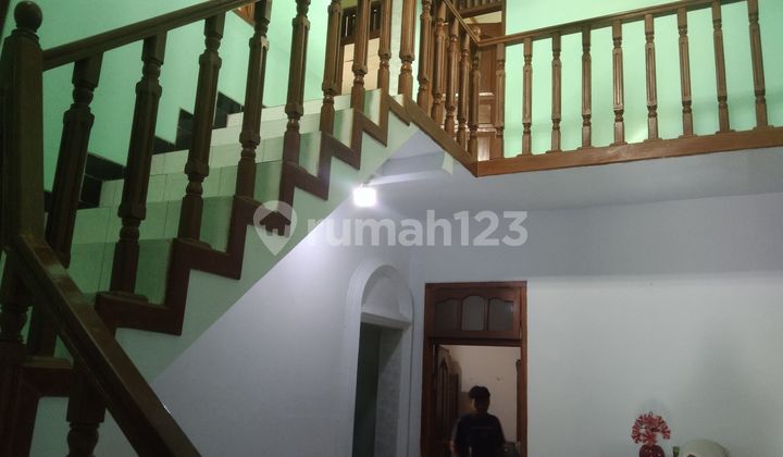 Beautiful 2-story house 2