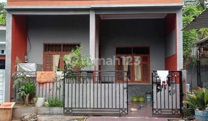 Rumah Cantik 2 Lantai Lokasi Strategis