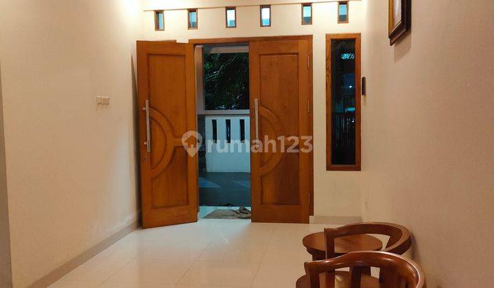 Rumah mewah 2 lantai disewakan murah di Citra raya Tangerang  4