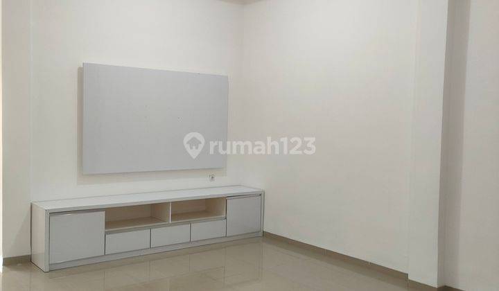 Rumah 2 Lantai Cantik Banget Dijual Di Citra Raya Tangerang  2