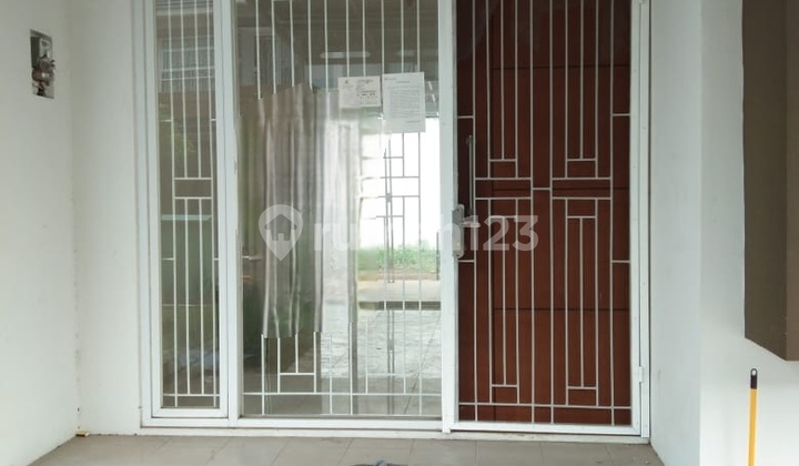 Disewakan Murah Rumah 2 Lantai di Cluster Premium di Citra Raya Tangerang 2