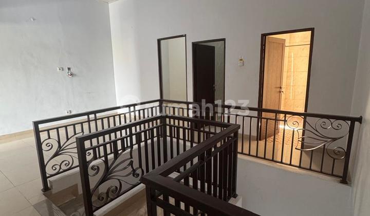 Disewakan Rumah 2 Lantai Ada Ac Di Citra Raya Tangerang  1