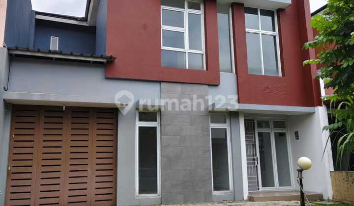 Disewakan Rumah Mewah Luas dengan Banyak Kamar di Citra Raya Tangerang