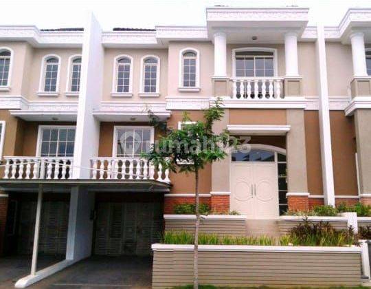 Rumah Mewah  Di Eropa Boulevard Green Lake City  1