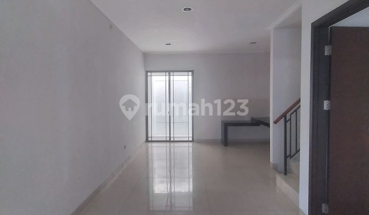 For Rent, Ready-to-Use House, One Step to Grand Lucky.