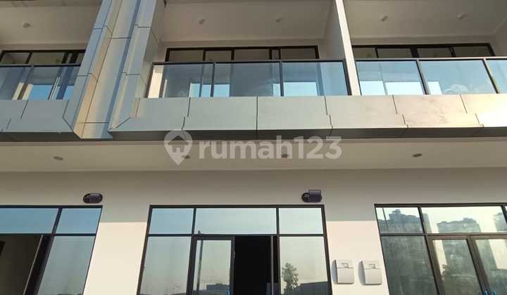 Current Lowest Price !!! Mega Kuningan Pik2 Shop House For Rent Suitable For All Businesses Strategic Location