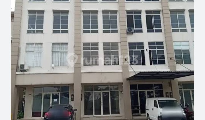 Disewakan Ruko Hadap Jalan Raya Green Lake City Di Lokasi Yg Ramai 