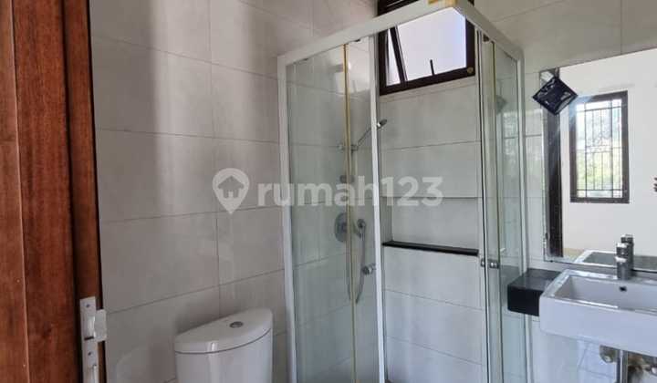 House in Green Lake Already Renovated For Sale Cheap 2