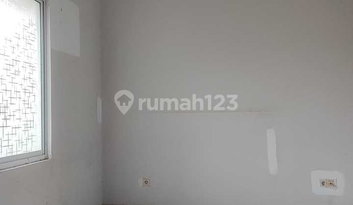 Dijual.murah Rumah Langka di Green Lake City