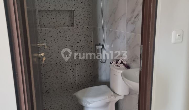 Rumah Brandnew Yg Mewah 2.5 Lantai Di.kosambi Baru