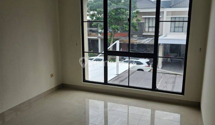 Di Jual Murah Sekali  Rumah Di Greenlake Boulevard  East Asia 2