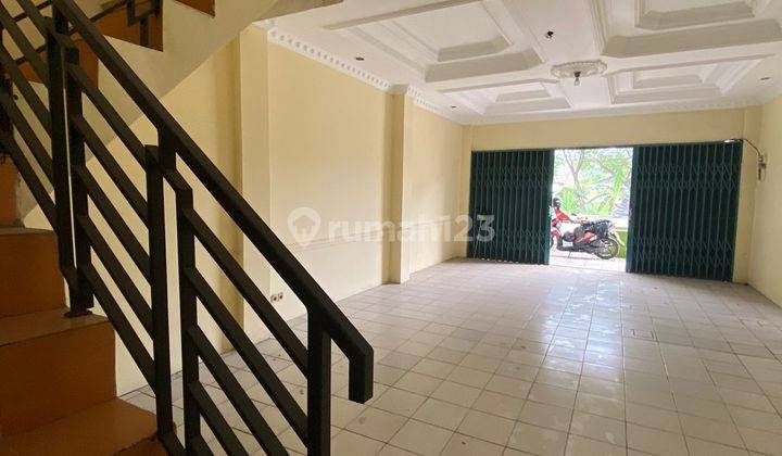 Di sewakan Ruko pinggir jalan raya x malang Bekasi  3