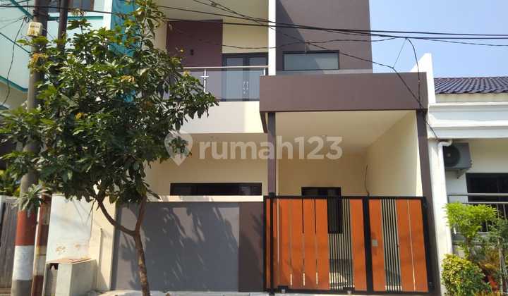 Di Jual Rumah Cantik Siap Huni Di Dekat Tol Grand Wisata Bekasi.