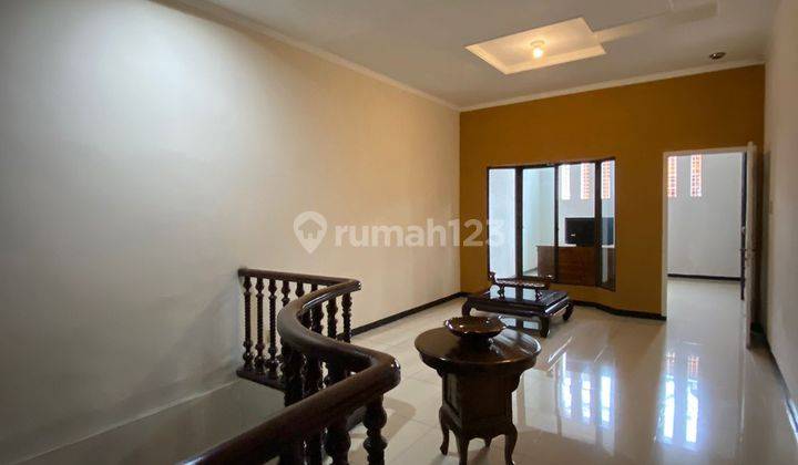 Disewa Villa Di Jalan Hayam Wuruk 13