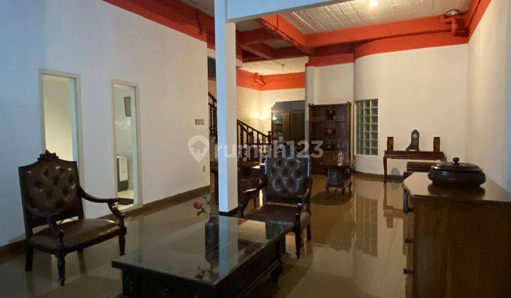 Disewakan Villa Inti Kota Hayam Wuruk Lokasi Sangat Bagus 3
