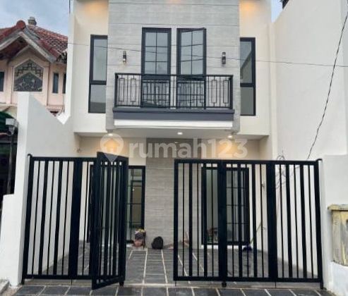 Bebas Banjir, Rumah, 2 Lantai, SHM, Dekat Pusat Perbelanjaan, bisa KPR, Lokasi Kenjeran 1