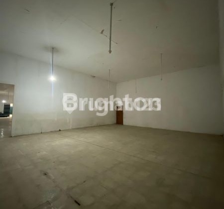 Warehouse in Kenjeran 3058.0 M² Location 0 Jalan Raya Warehouse in Kenjeran 3058.0 M² Location 0 Jalan Raya