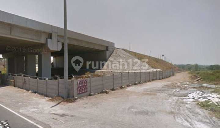 Land in Sukorejo Pasuruan Near Toll Road, Surrounding Large Factory