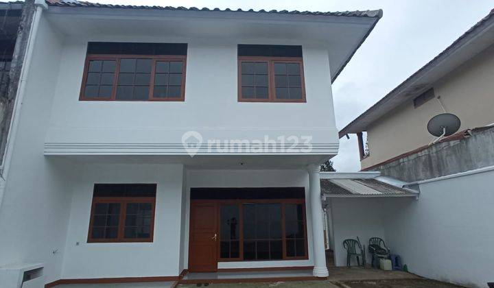 Dijual Cepat Rumah Modern Classic Graha Puspa Siap Pakai 2lt 1man 2