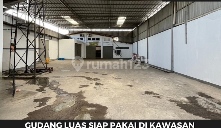 TKI Warehouse Accessible by Tronton and 40ft Containers