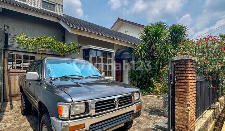 Rumah Industrial Modern Dengan Sentuhan Retro Vintage Di Cinere