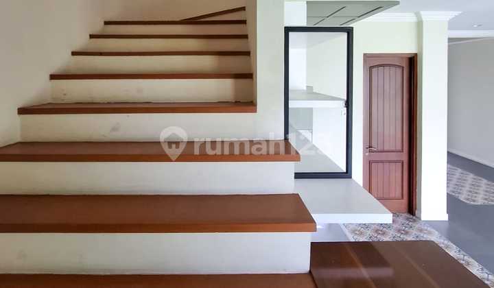Rumah Konsep Bali Dan Maroko Strategis Dekat Tol Dalam Townhouse 2