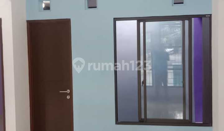 Minimalist House Strategic Location 2+1 Bedrooms in Graha Raya Bintaro Tangsel 2