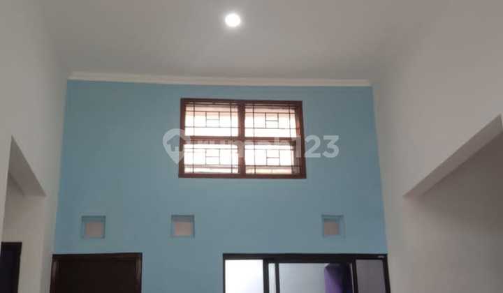 Rumah Minimalis Lokasi Strategis Kamar 2+1 Di Graha Raya Bintaro Tangsel