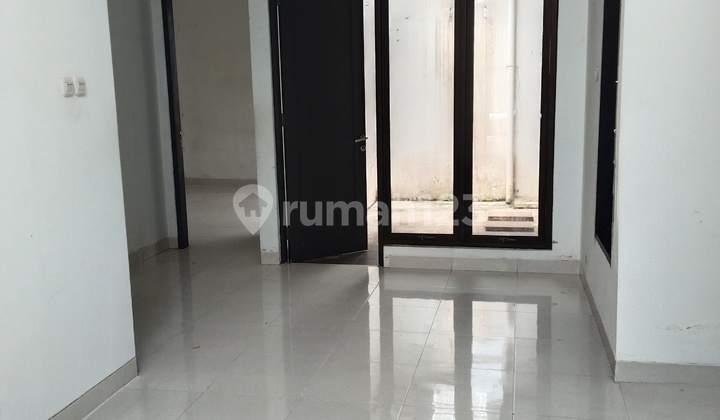 Rumah Cantik Kamar 3+1 Di Graha Raya Bintaro Tangsel Rumah Cantik Kamar 3+1 Di Graha Raya Bintaro Tangsel
