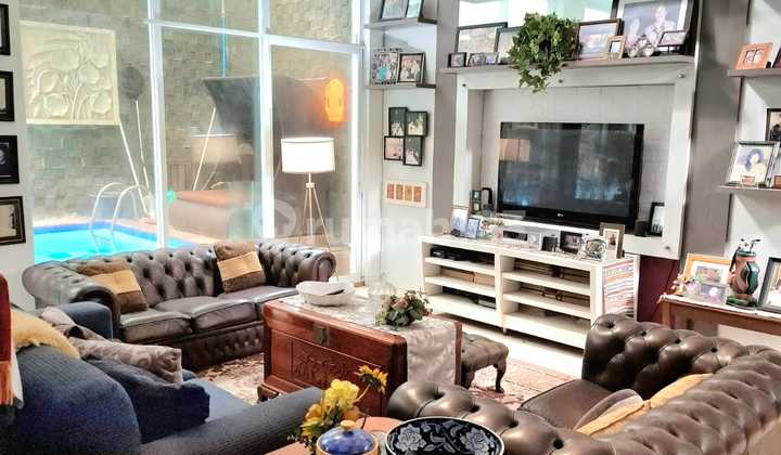 Luxury and Beautiful House in Permata Hijau