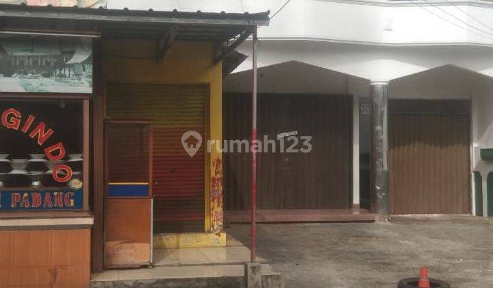 Rumah Besar Dan Luas Pinggir Jalan Untuk Usaha di Tebet 1