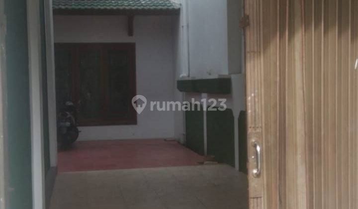 Rumah Besar Dan Luas Pinggir Jalan Untuk Usaha di Tebet 2