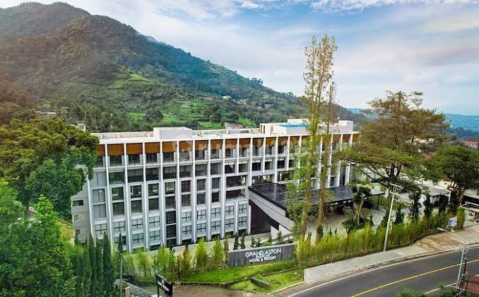 Condotel Grand Aston Puncak 2