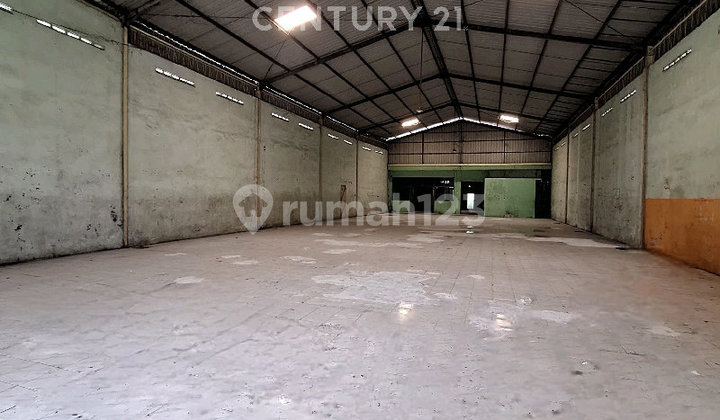 Gudang / Ruang Usaha di Gayamsari Semarang Timur 2