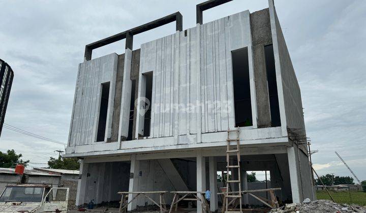 Ruko 2 Lantai Jalan Boulevard 14 Meter Grand Harmoni Park Cibitung 2