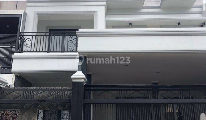 Rumah Baru Modern Minimalis di Puri Indah 1