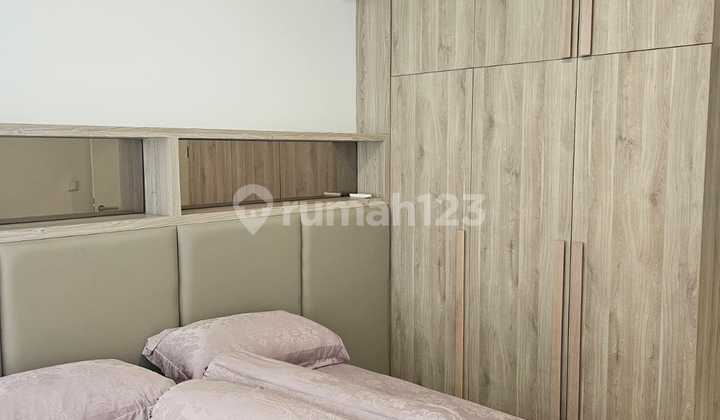 Disewakan Apartemen LLYOD Semi Furnish Kondisi Bagus 2