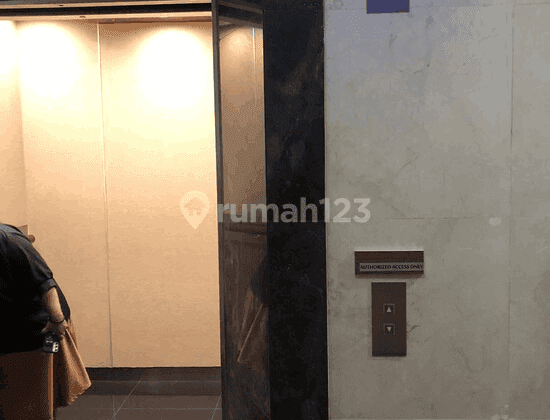 Kantor Modern Yang Super Private TB Simatupang 2