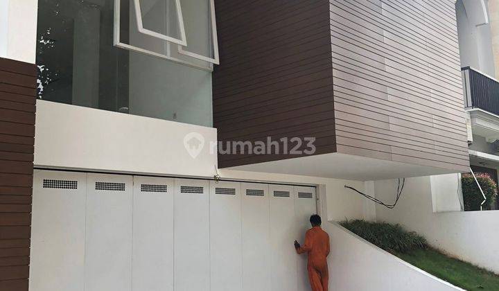 Rumah Baru Design Modern Dengan Lift  Kolam Renang Pondok Indah 2