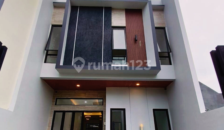 Rumah Metland Brand New, Dalam Komplek dan Sudah Mau Jadi Rumah Metland Brand New, Dalam Komplek dan Sudah Mau Jadi