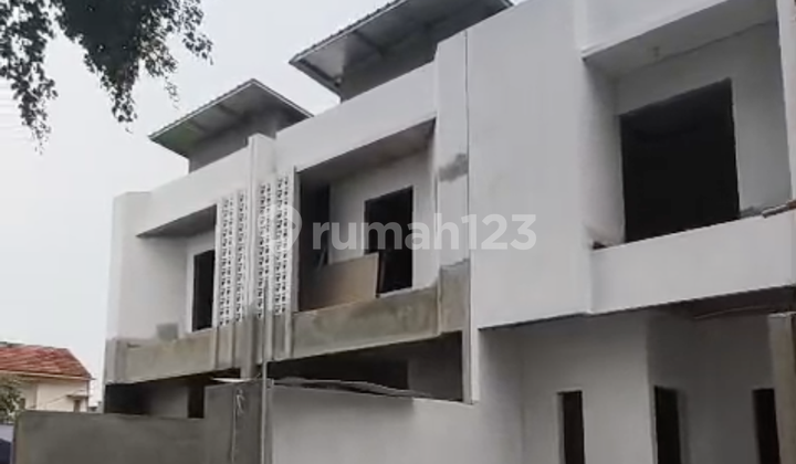 Cheapest! Brand New House in Meruya Under 2 Billion, Only 2 Units Left and Still Negotiable 2