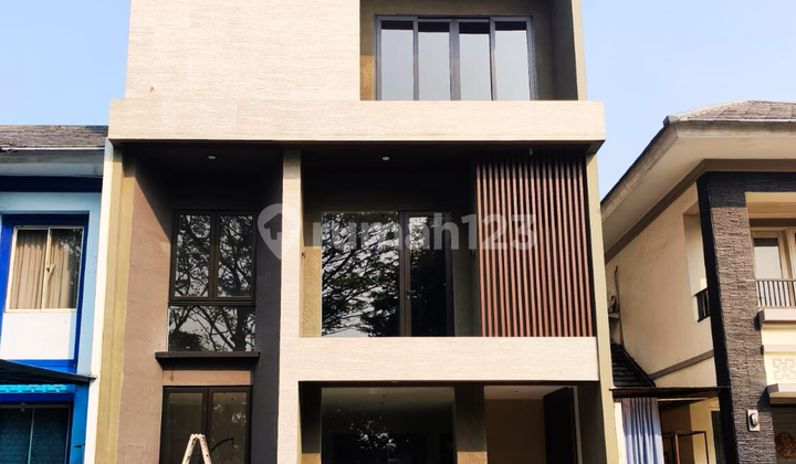 Rumah Brand New Alam Sutera Semi Furnished