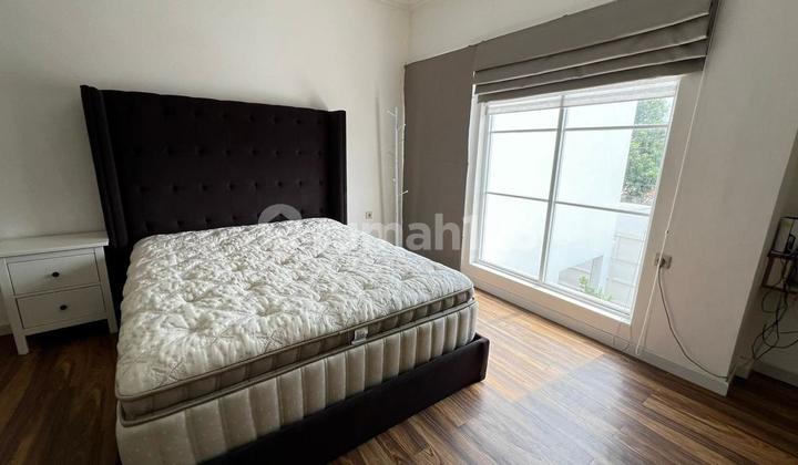 Dijual Rumah Mewah Kebayoran Lama Siap Huni, Baru Renov 2