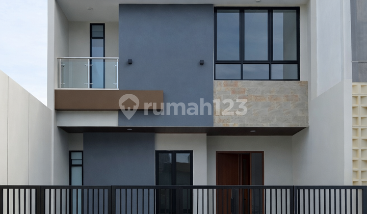 For Sale Brand New House In Taman Villa Meruya