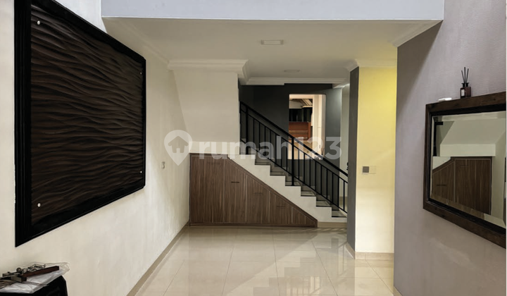 Rumah Green Garden Rapi dan Jarang Ada, Jakarta Barat 1